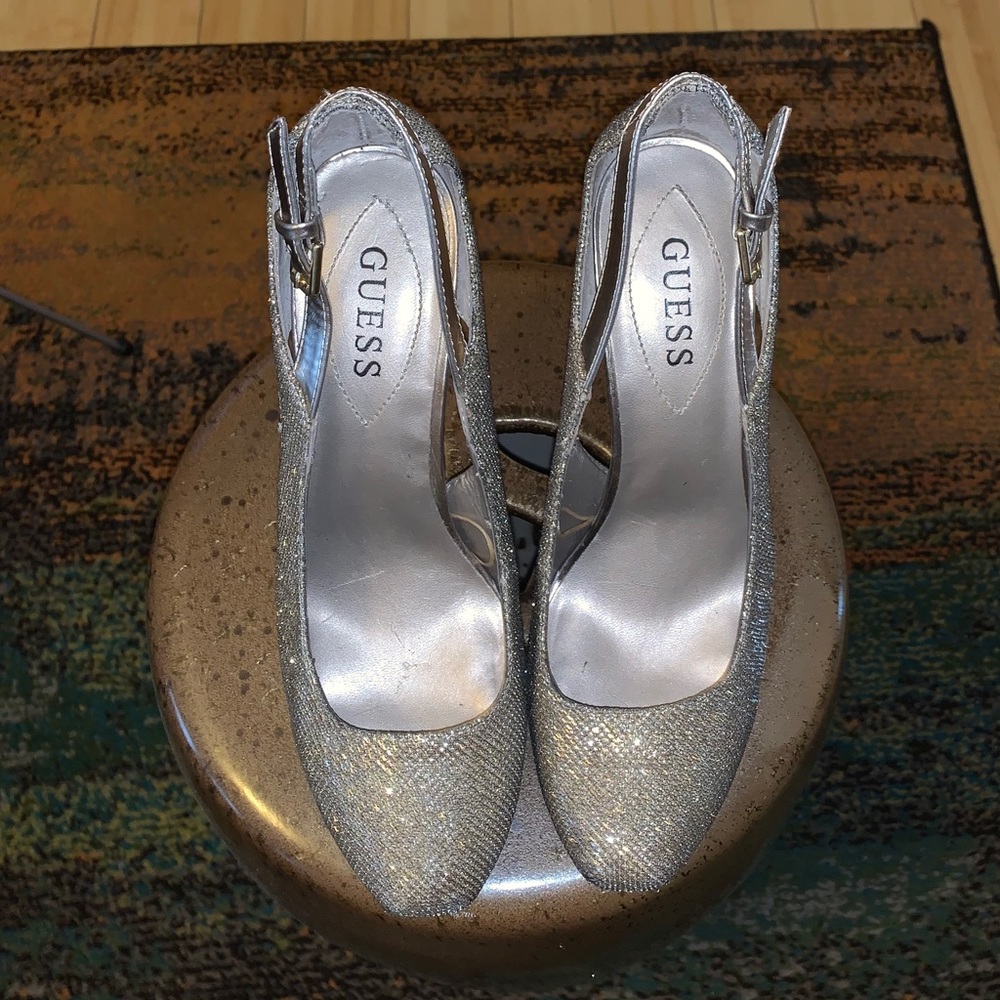Shoes - Picture 4 of 8